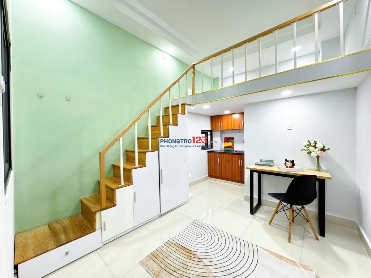NỘI THẤT CƠ BẢN PHÒNG MỚI TINH CÓ GÁC GẦN ĐH VĂN LANG, HUTECH, GIAO THÔNG VẬN TẢI