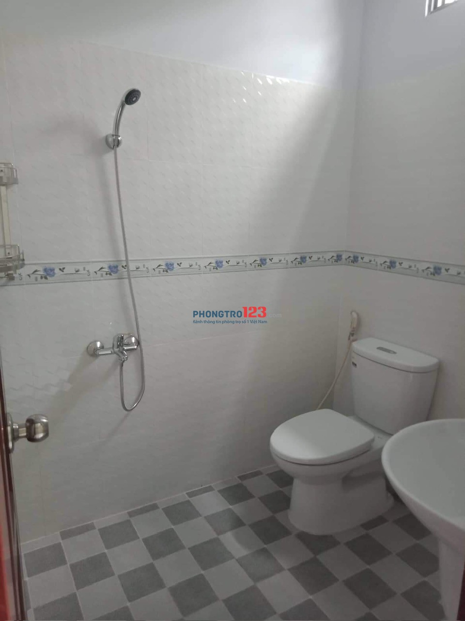 PHÒNG TRỌ TẠI QUẬN 10 CHO 01 BẠN NỮ KHÔNG NẤU ĂN