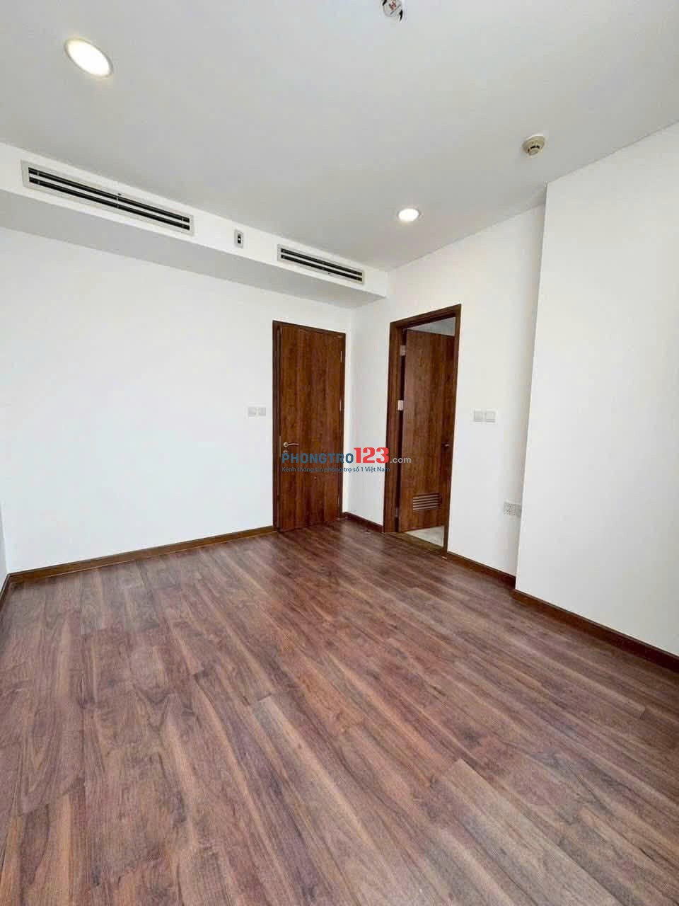 Cho thuê C/c Âu Cơ Tower-Tân Phú, 3PN, 97m2, ko nội thất giá 10 tr/th.