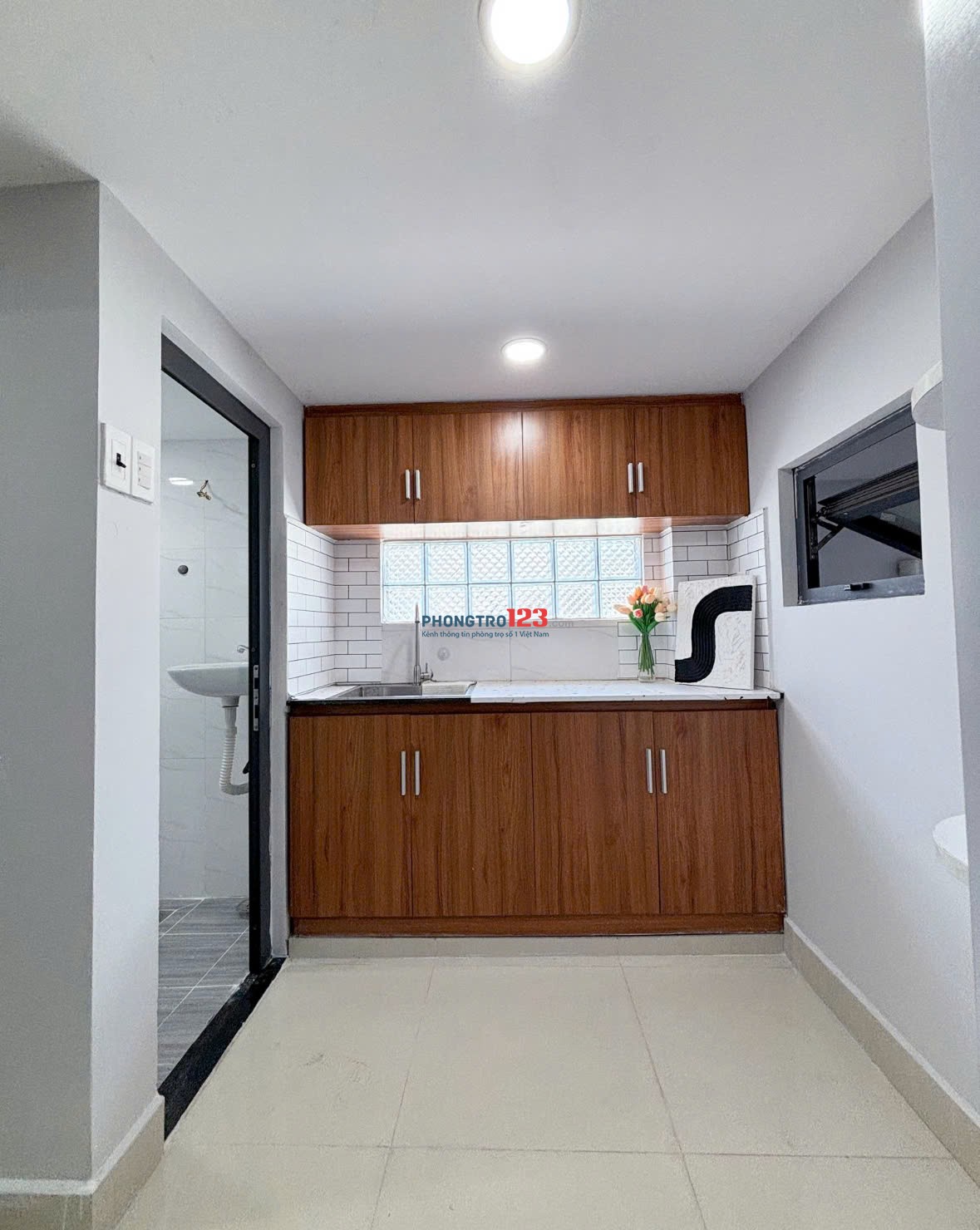 Cho thuê phòng gác lửng rộng, full nội thất, cửa sổ| gần UTH, FTU2, HUTECH – Chu Văn An, Bình Thạnh