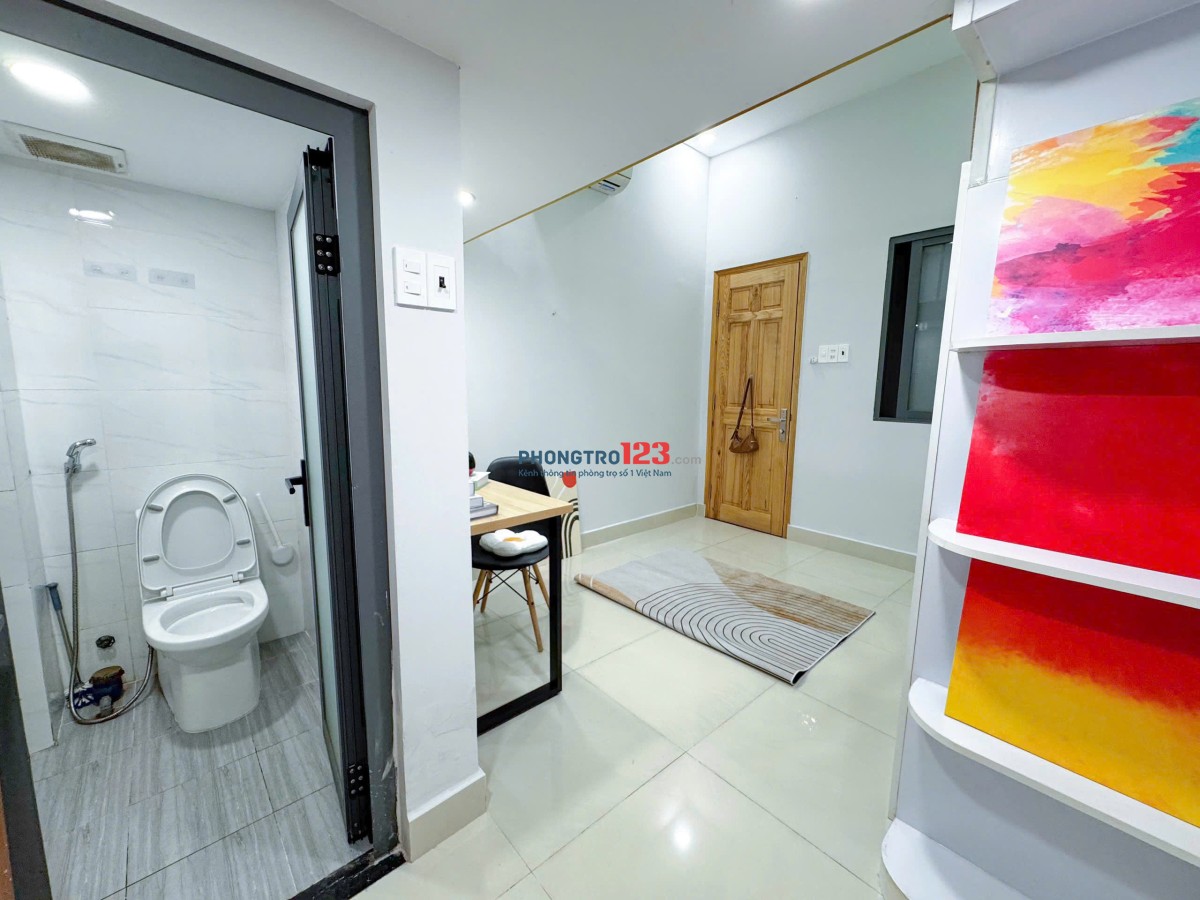 Cho thuê phòng gác lửng rộng, full nội thất, cửa sổ| gần UTH, FTU2, HUTECH – Chu Văn An, Bình Thạnh