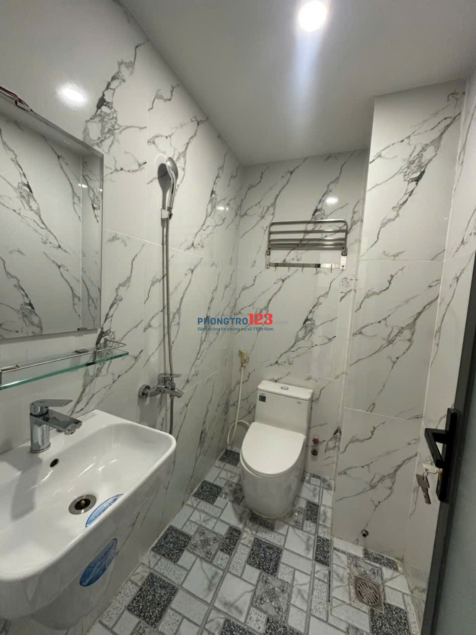 CĂN HỘ MỚI 100% FULL NỘI THẤT XÔ VIẾT NGHỆ TĨNH GẦN UTH - FTU CS2 - QUA VÕ OANH - D5 TIỆN ĐI QUẬN 1
