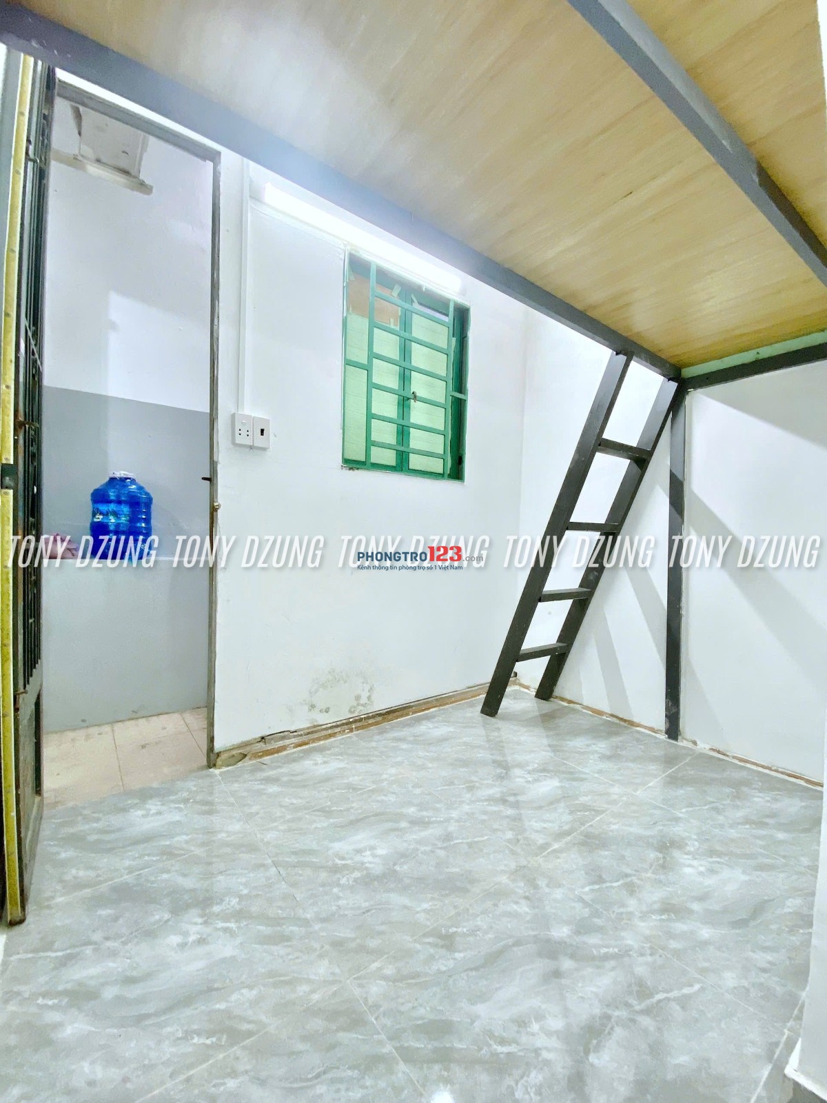 PHÒNG GÁC CÓ CỬA SỔ - SẴN KỆ BẾP - NGAY SÁT ĐH CÔNG NGHIỆP - ĐH VĂN LANG - EMART PHAN VĂN TRỊ