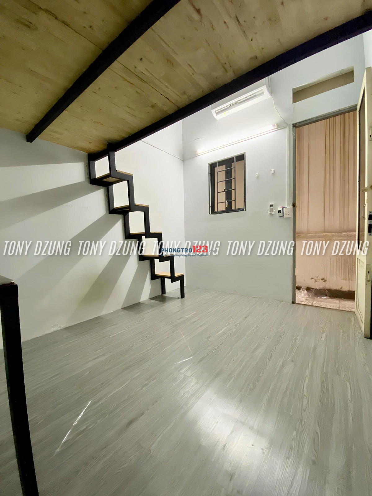 PHÒNG GÁC CÓ MÁY LẠNH - CỬA SỔ THOÁNG - NGAY ĐH CÔNG NGHIỆP CS3 - ĐH TRẦN ĐẠI NGHĨA