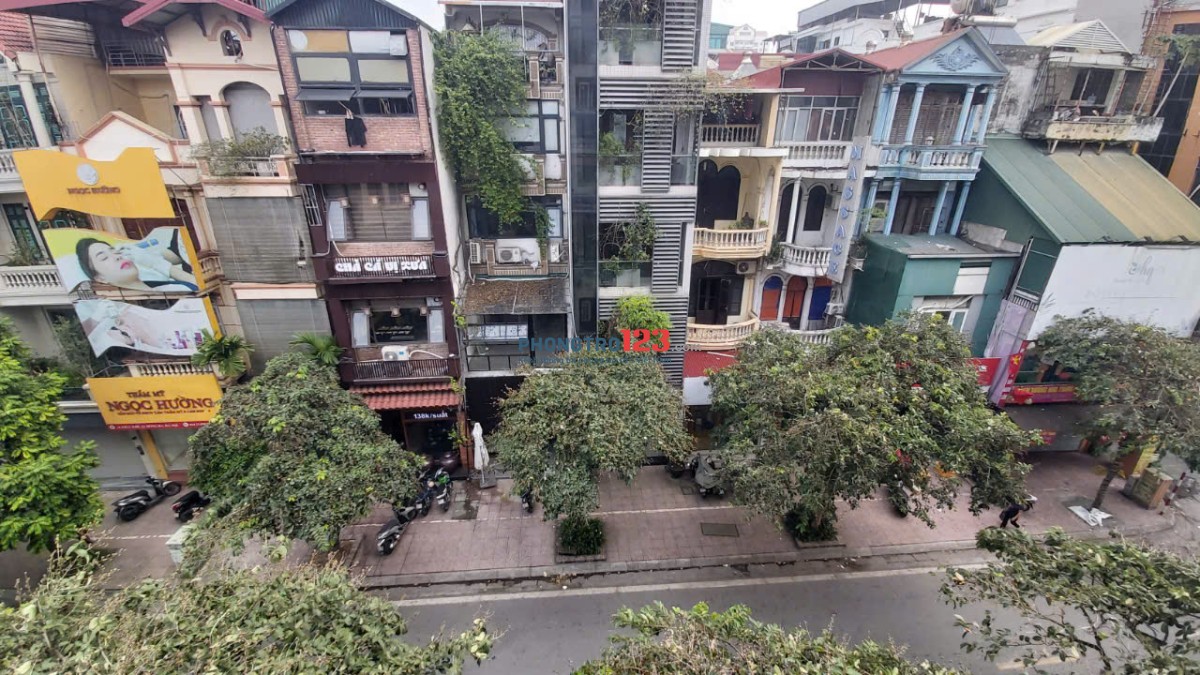 Chính chủ cho thuê nhà căn hộ tập thể tầng 4 - số 5 Trúc Khê, Đống Đa, Hà Nội.