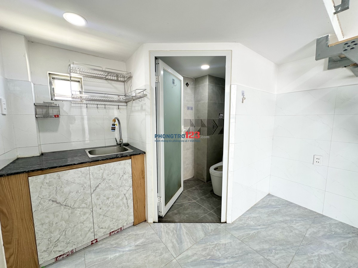 2,7tr/ tháng gần đại học Công Thương, có gác nội thất cơ bản