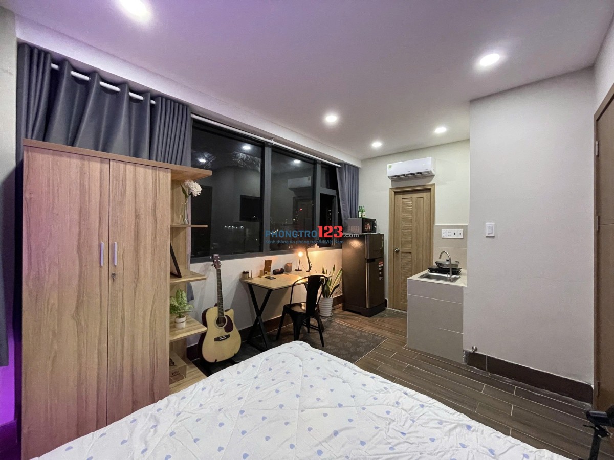 Căn hộ studio cửa sổ thoáng, nội thất đầy đủ tại Ung Văn Khiêm, Bình Thạnh, gần HUTECH và Landmark 8