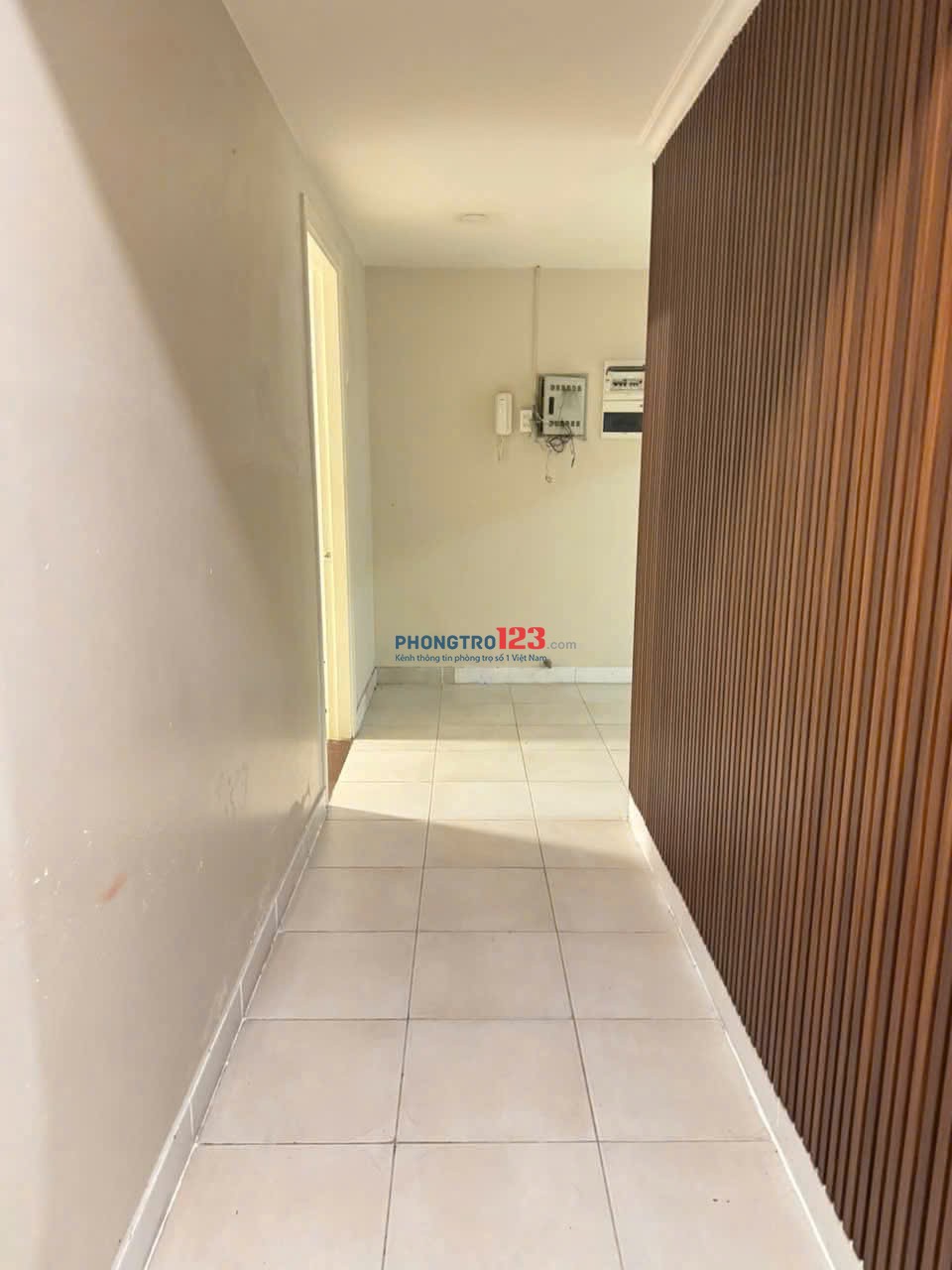 Cho thuê chung cư Âu Cơ Tower, Tân Phú - Căn 3Pn, 100m2 giá chỉ 9tr5/tháng