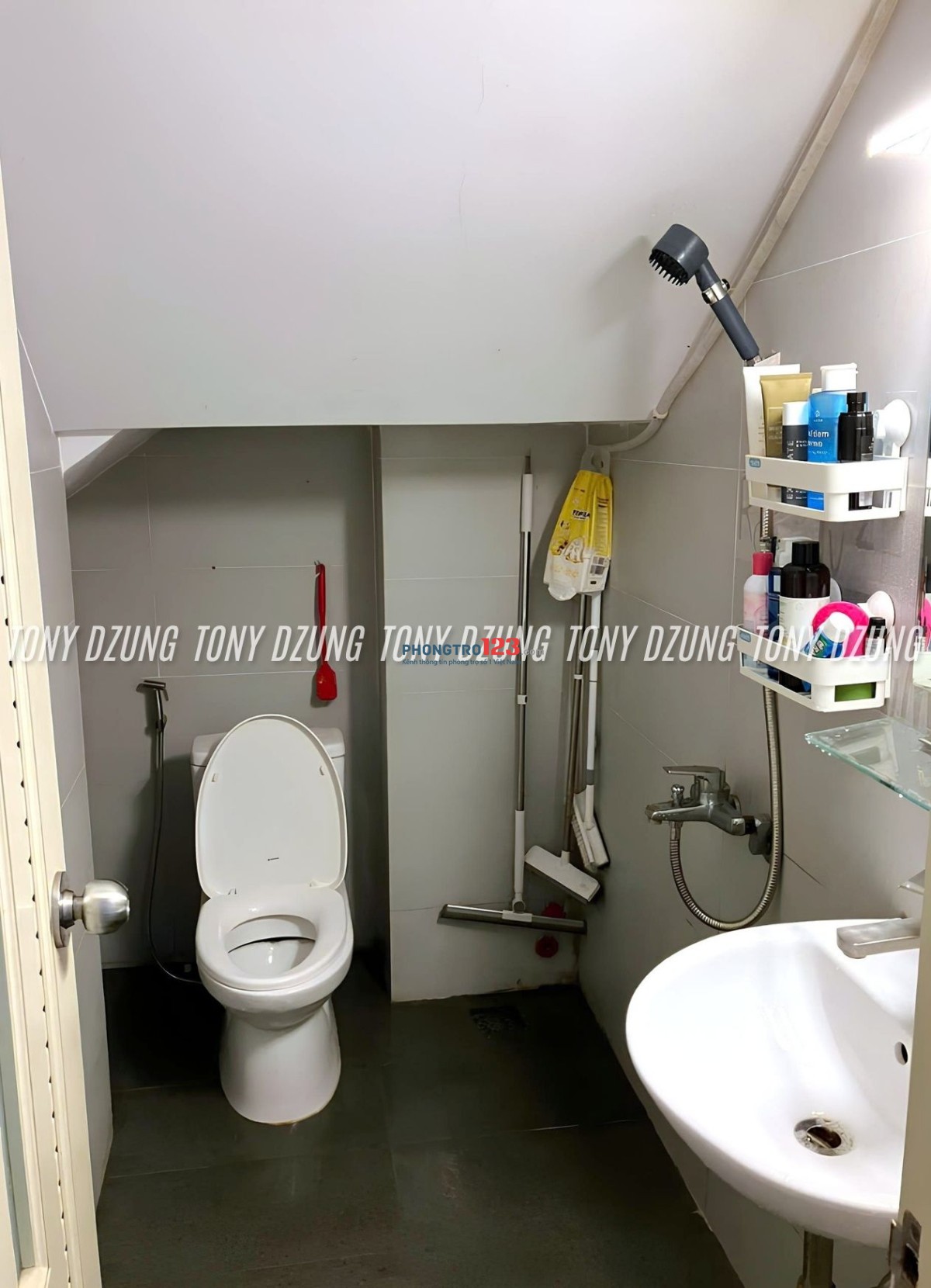 PHÒNG SẴN MÁY LẠNH - KHU BẾP SIÊU RỘNG CÓ BẾP TỪ - GẦN VINCOM PHAN VĂN TRỊ