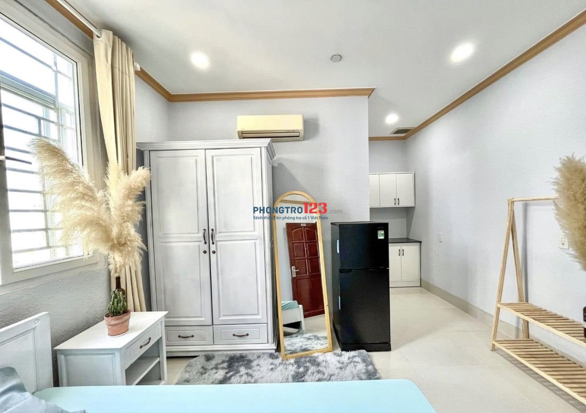 STUDIO THOÁNG SÁNG, FULL TIỆN NGHI NGAY KCX TÂN THUẬN, ĐH TÀI CHÍNH - MARKETING
