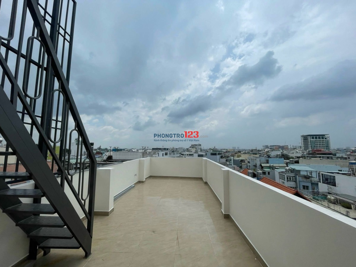KTX Nam Nữ cách cổng chính IUH 5' đi bộ