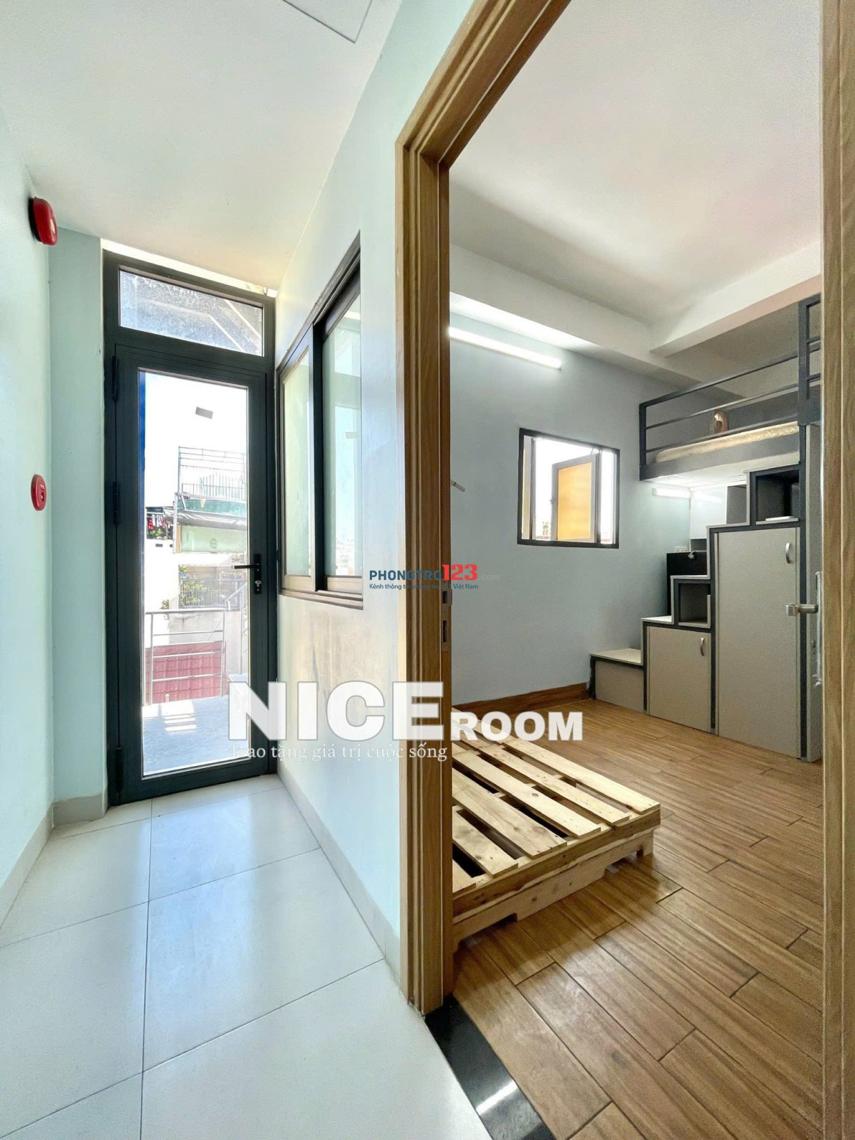 Cho thuê phòng gác lửng 2 không gian ngủ, cửa sổ – Xô Viết Nghệ Tĩnh, Bình Thạnh gần UTH, FTU2, UEF