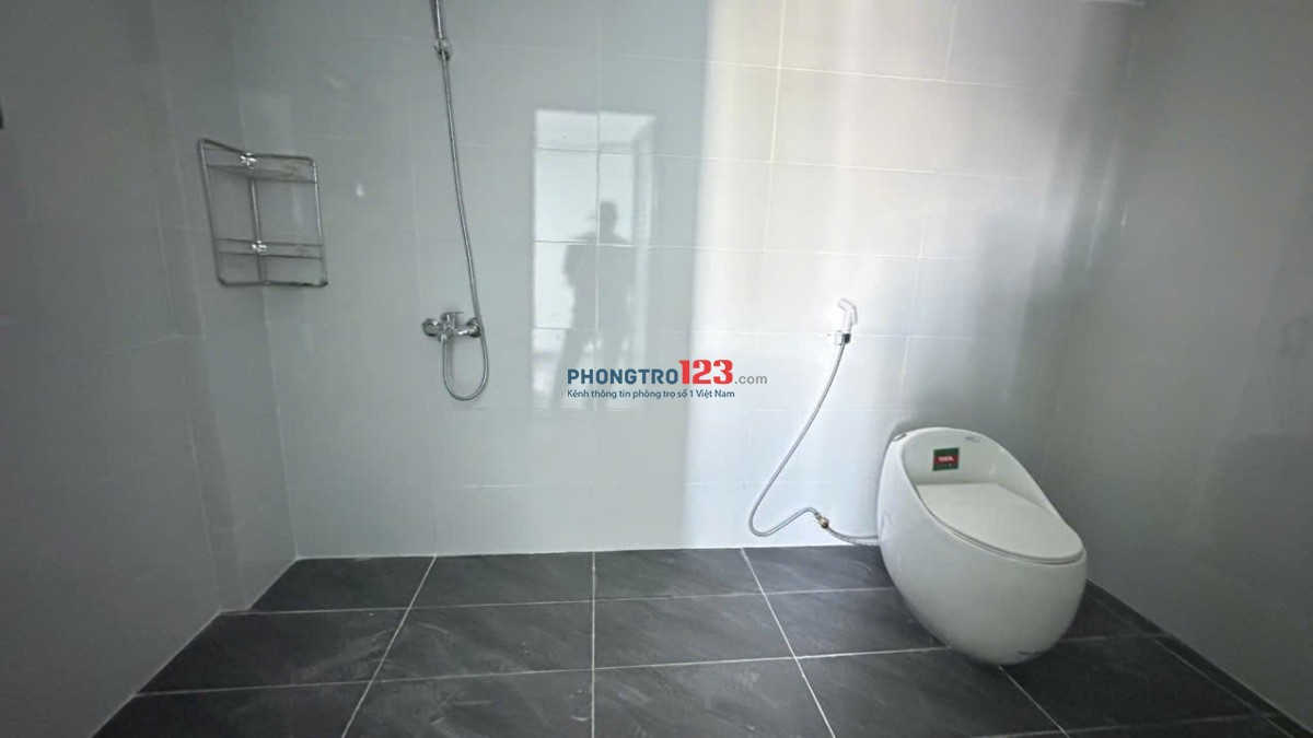 ONLY 01 VIP FULL-OPTION ROOM AVAILABLE ON 6TH FLOOR! (Ideal for Backpackers & Expats)