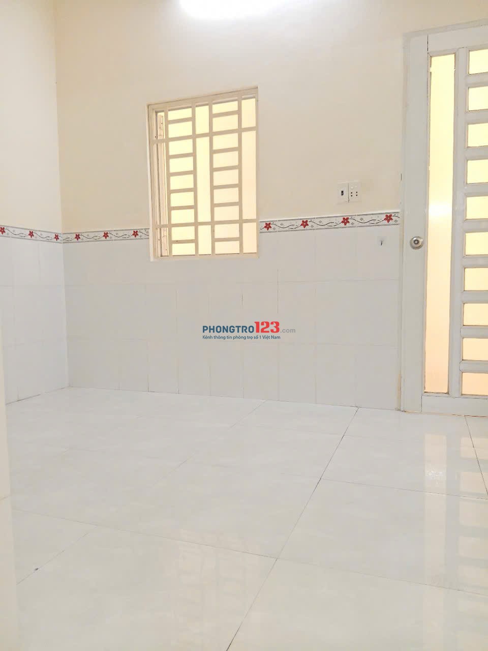 Cho thuê phòng trọ có ban công tại Nguyễn Duy Trinh, Quận 2