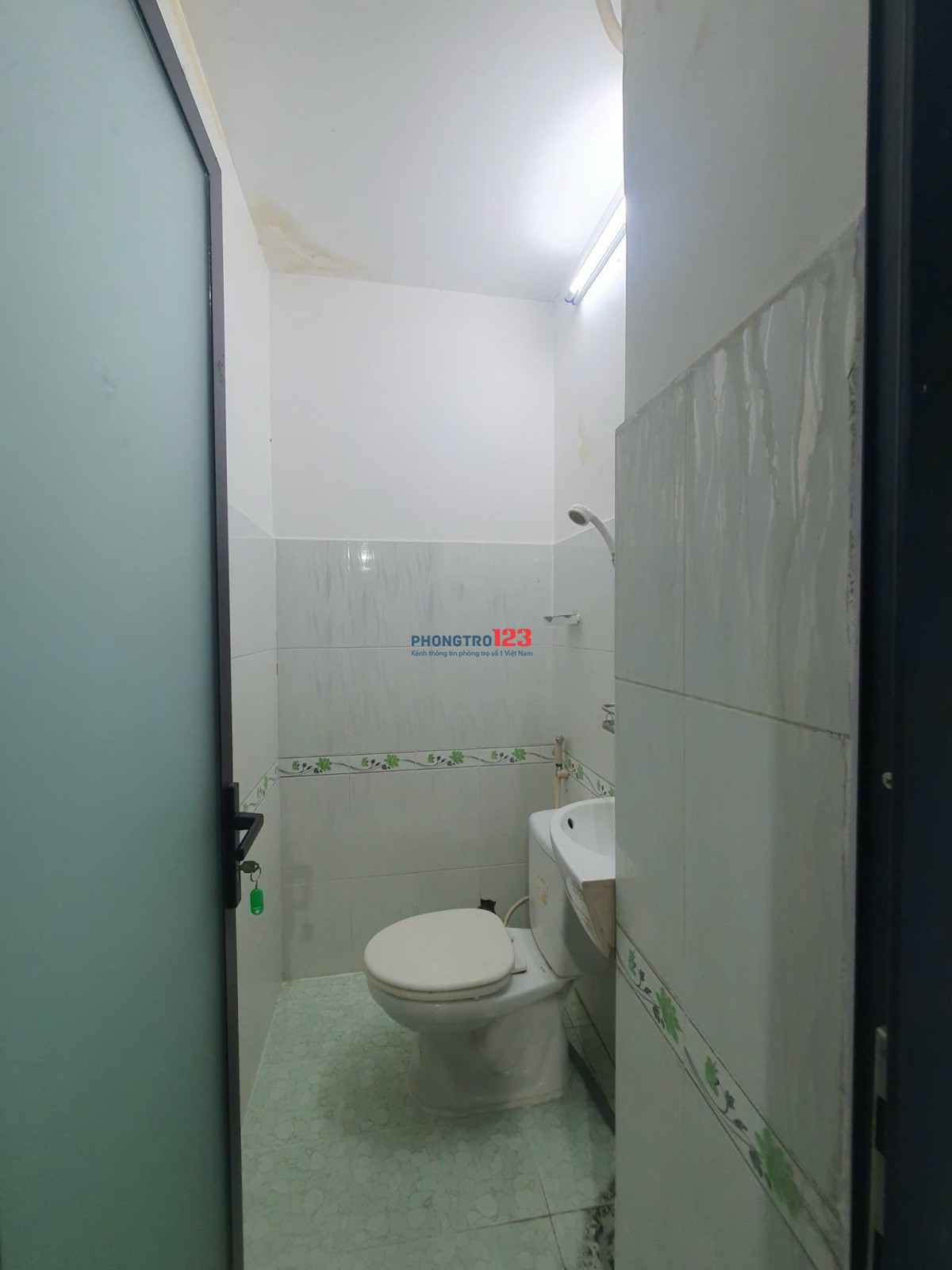 TRỌ GÁC CAO CHỈ 5tr SIÊU RỘNG GẦN ĐH VĂN LANG, CÔNG NGHIỆP, MỞ, MỸ THUẬT CÁCH UTH 4km