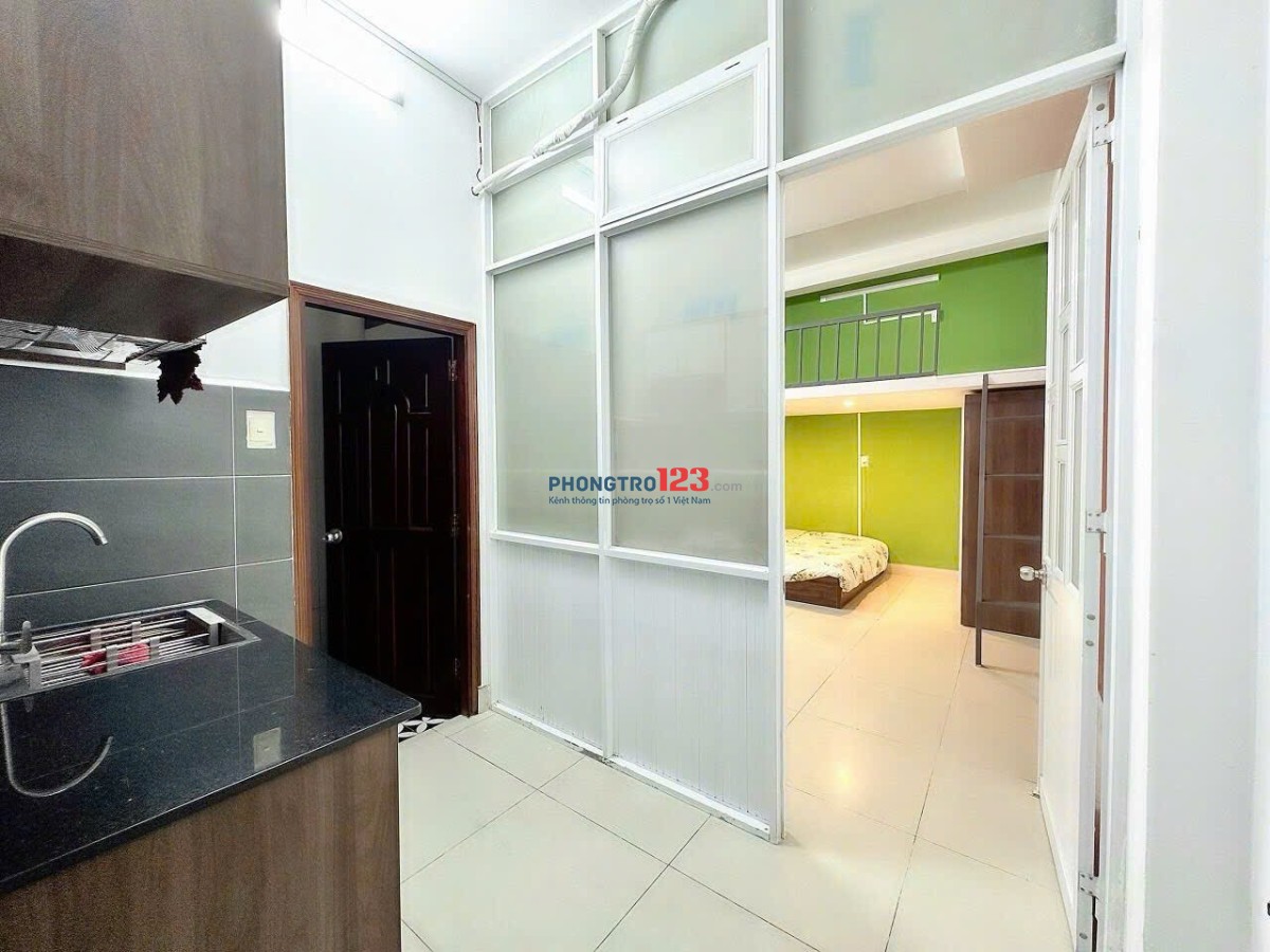 PHÒNG CÓ GÁC CAO TÁCH BẾP 2 PHÒNG 4 NGƯỜI Ở VÔ TƯ ở Chu Văn An Bình Thạnh gần UTH UEF HUTECH
