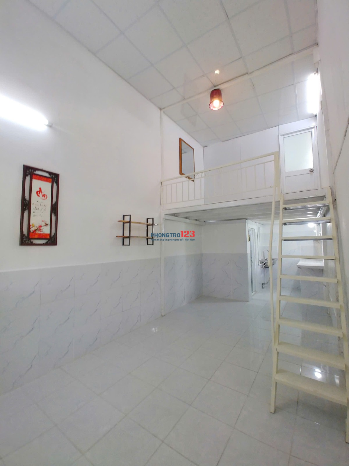 Chính chủ cho thuê phòng trọ 33m2, có khoản sân trước 20m2, tại đường 38A Vĩnh Phú