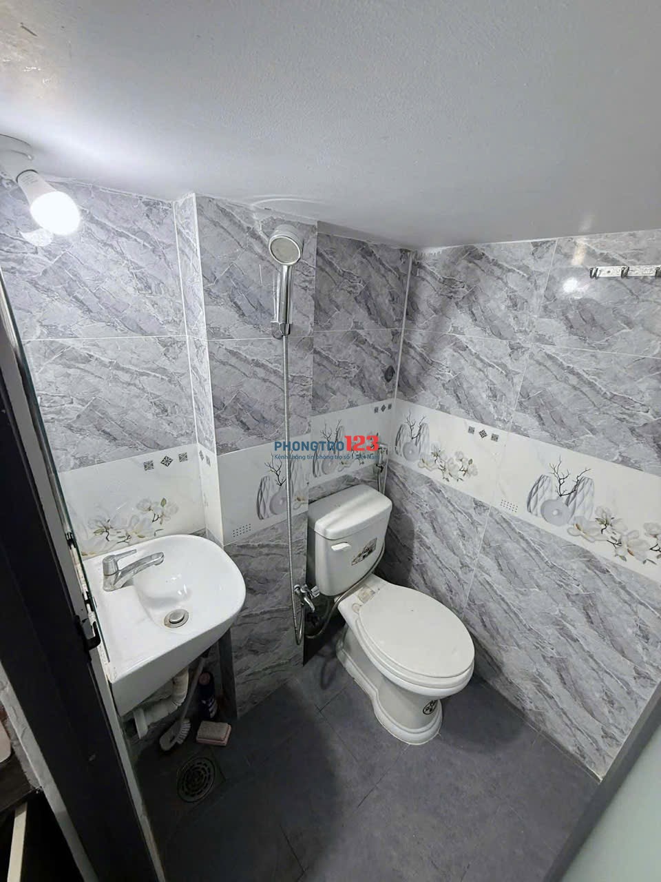 XEM NHANH PHÒNG 4tr TRỐNG VÀO CUỐI THÁNG GẦN ĐẠI HỌC HUTECH, GIAO THÔNG VẬN TẢI, KINH TẾ TÀI CHÍNH..