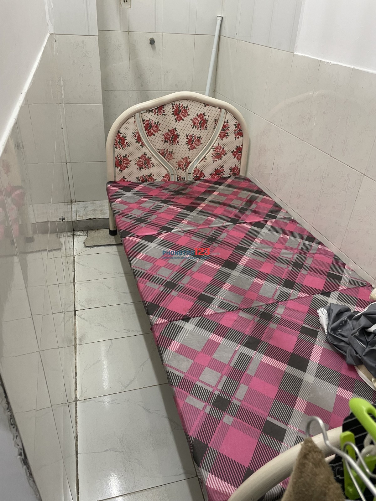 Phòng trọ 2tr3 Tân Phú giá rẻ gần VHU, HUIT