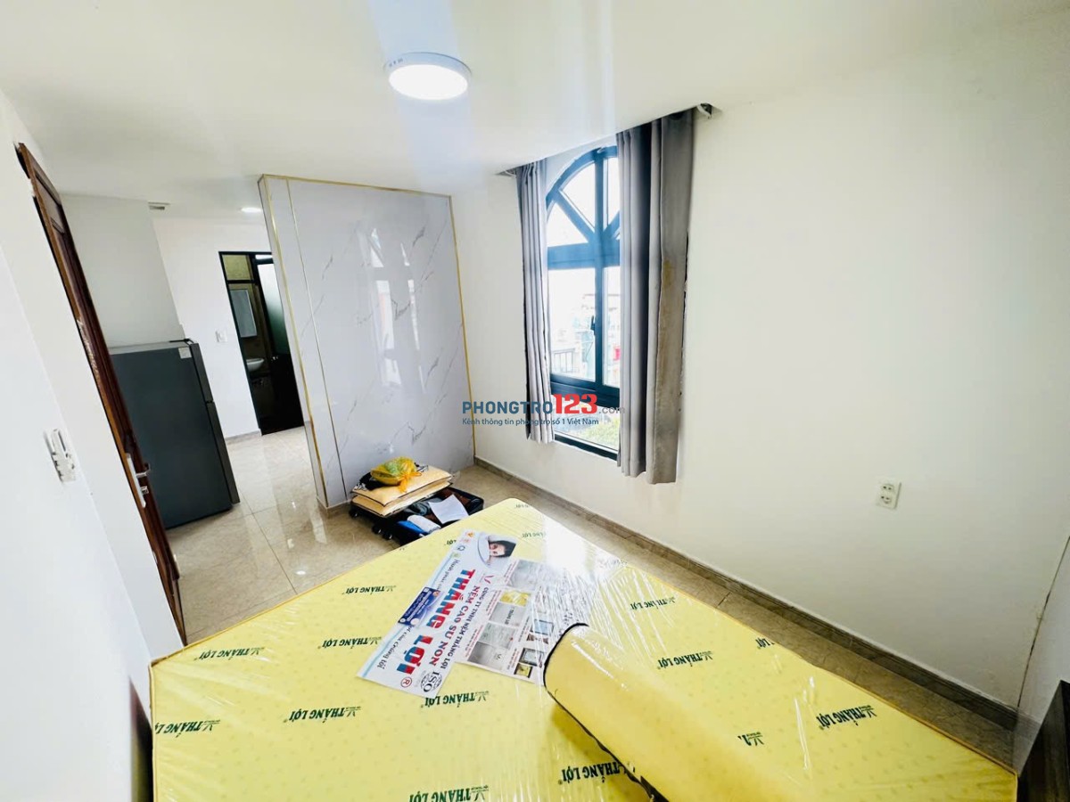 ️cho thuê phòng cửa sổ lớn-tách bếp-full nội thất- Hoàng Hoa Thám Bình Thạnh- 5p tới uef hutech uth