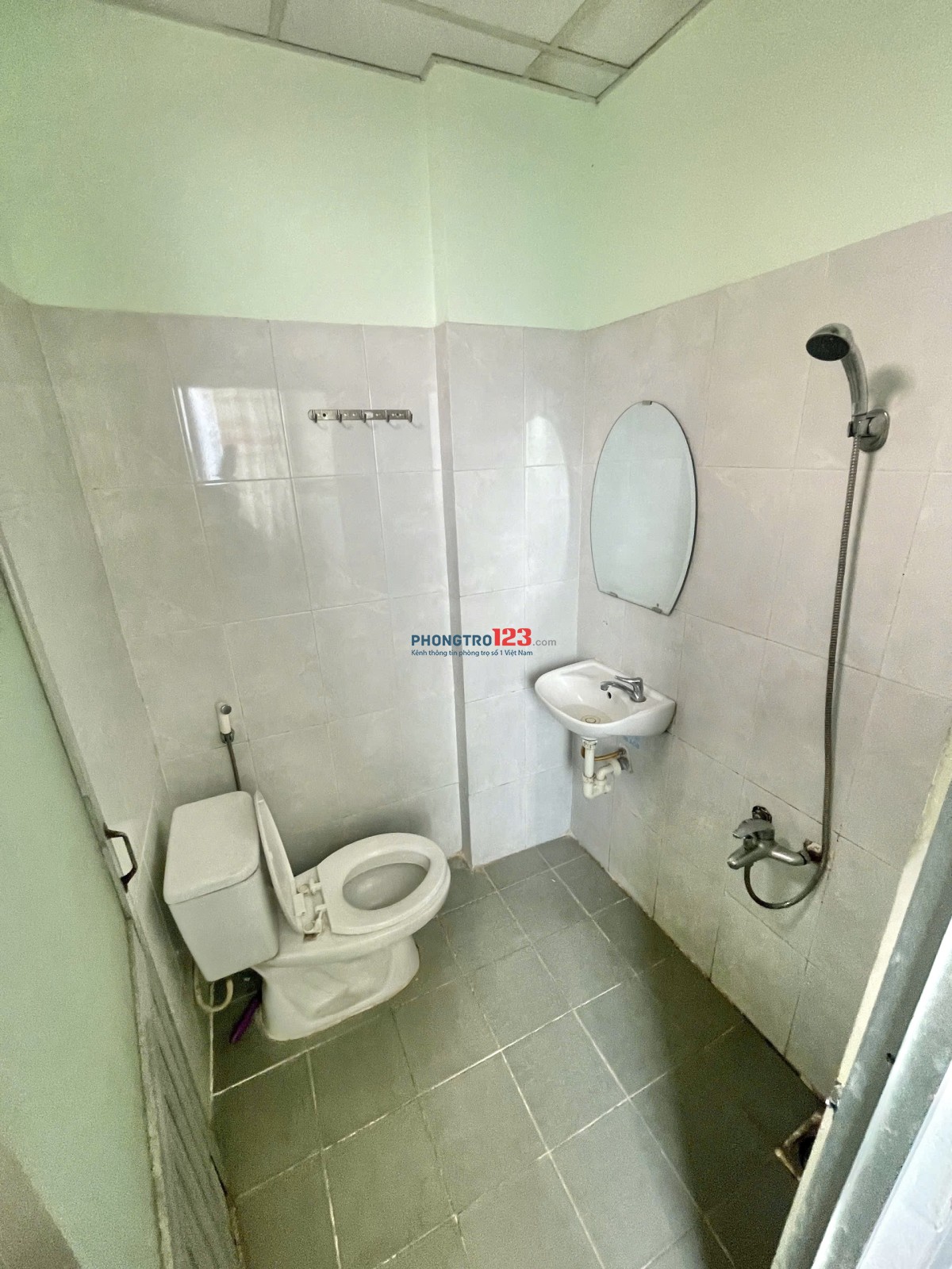 Phòng trọ cách đại học Công Thương 10P đi xe giá 2tr7/ tháng