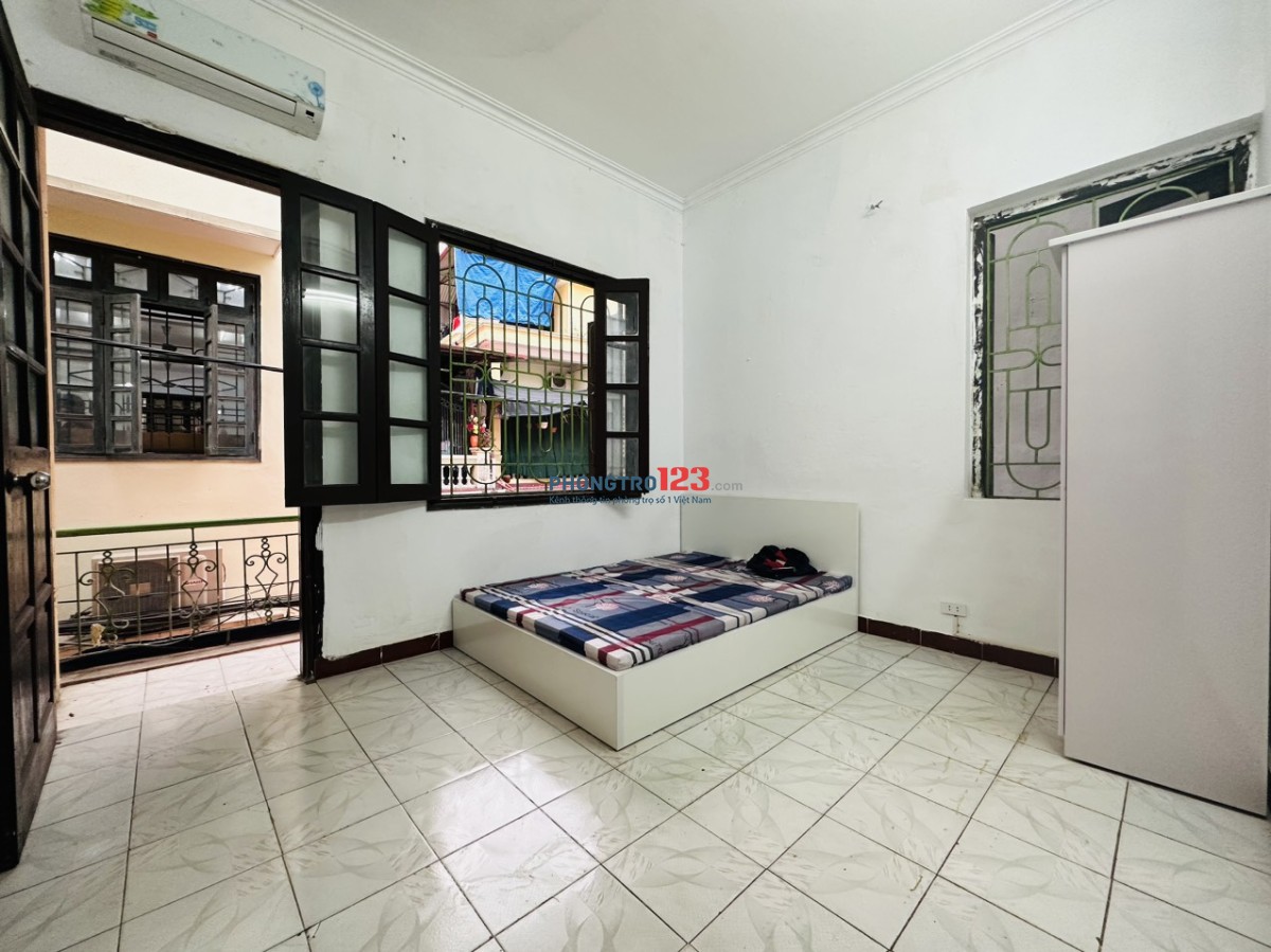 Nhà 27 ngõ 255 Cầu Giấy trống phòng 202 giá 3,3 triệu