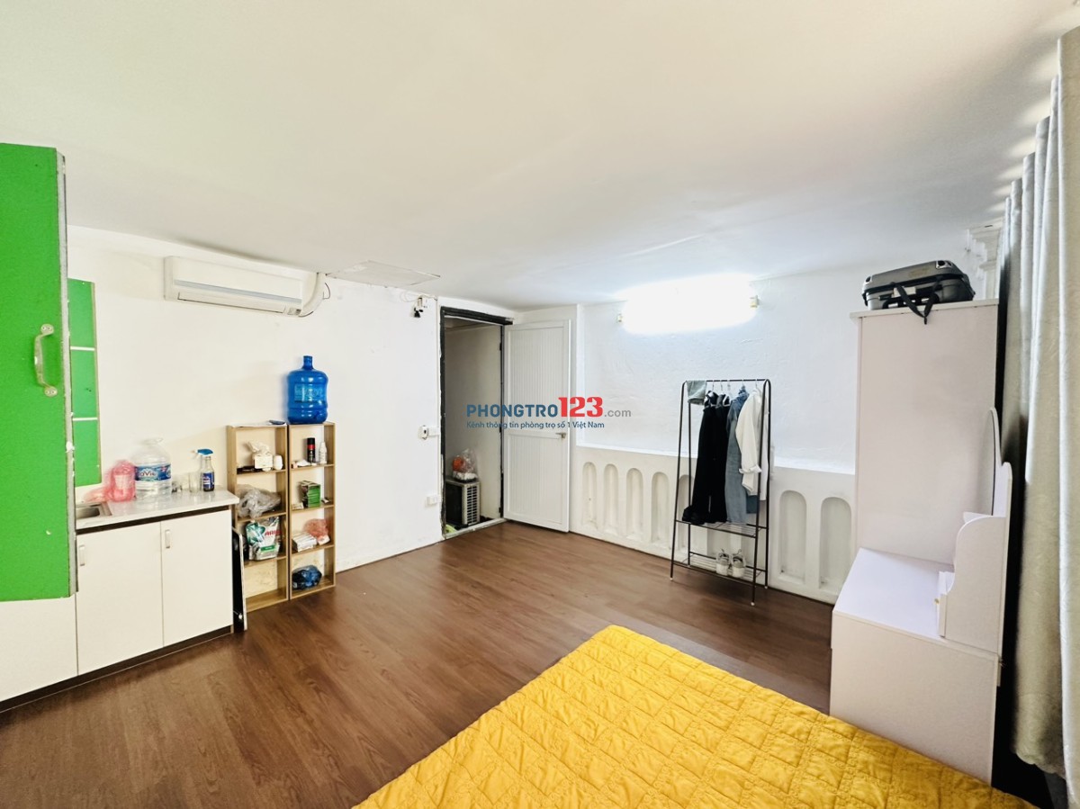 NHÀ 27 NGÕ 255 CẦU GIẤY TRỐNG: phòng 302 giá 3, 2 triệu