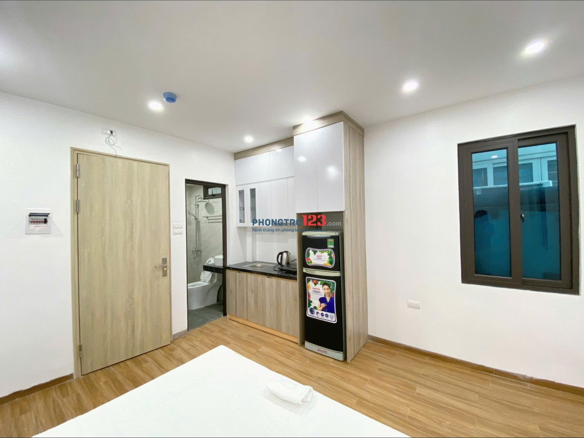 Cho thuê Studio chỉ 4.2tr tại phố Âu Cơ, Tây Hồ