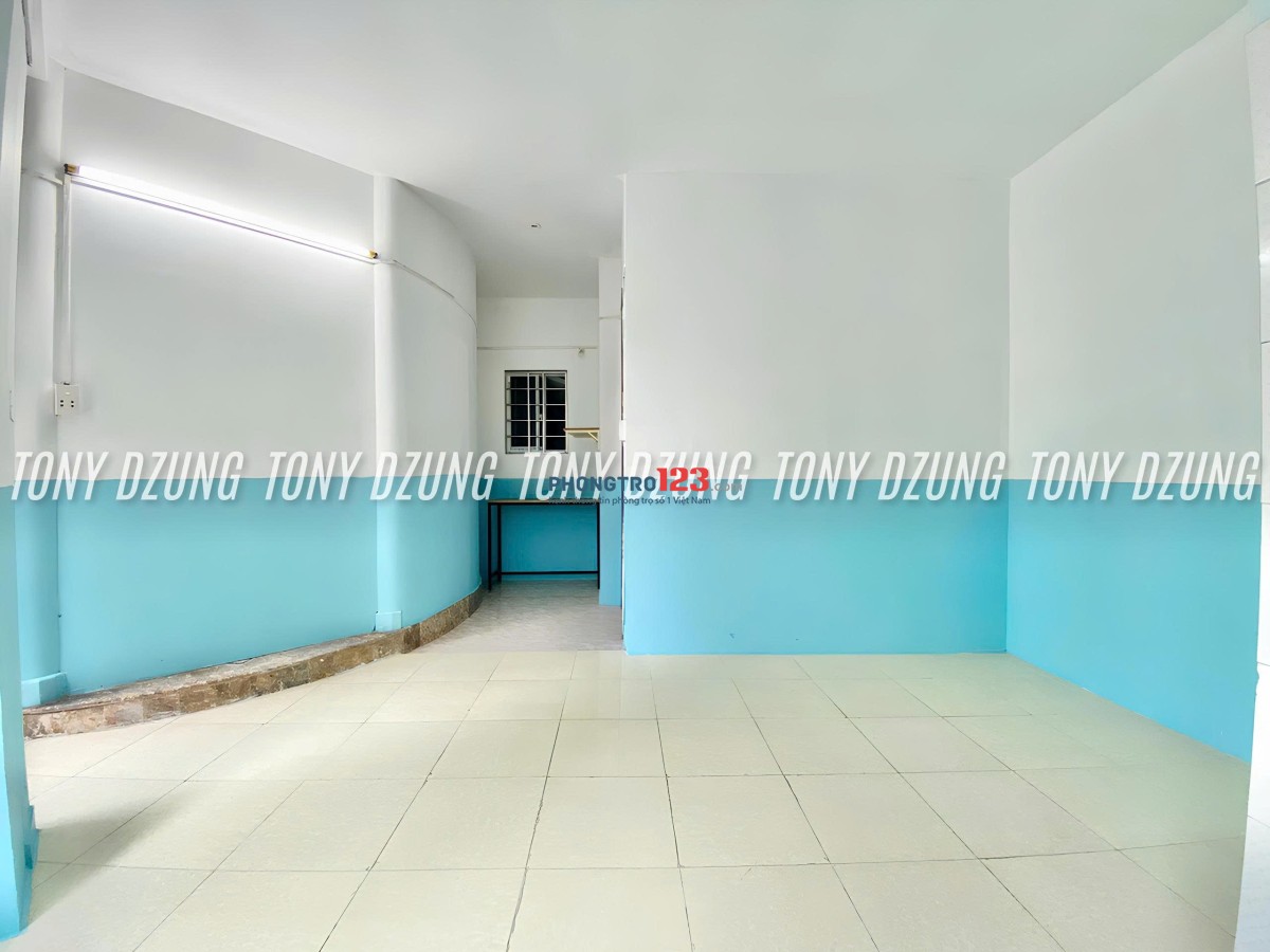 PHÒNG SIÊU RỘNG - CÓ CỬA SỔ THOÁNG NGAY DƯƠNG QUẢNG HÀM - GẦN ĐH VĂN LANG