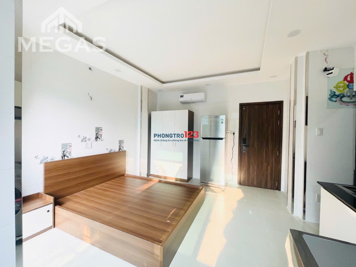  Studio ban công + máy giặt sấy riêng, giáp Q10 – giá tốt