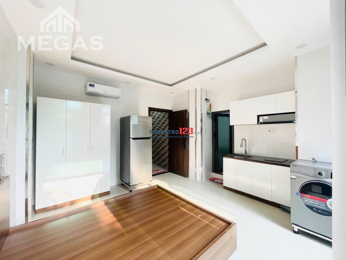  Studio ban công + máy giặt sấy riêng, giáp Q10 – giá tốt