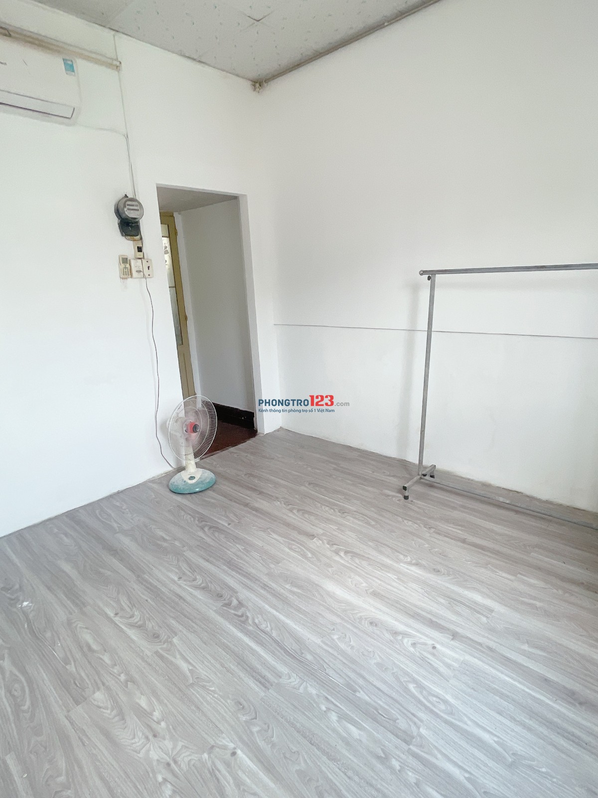 PHÒNG 20M² GẦN CAO THẮNG Q.3 – CƯ XÁ ĐÔ THÀNH – FULL MÁY LẠNH