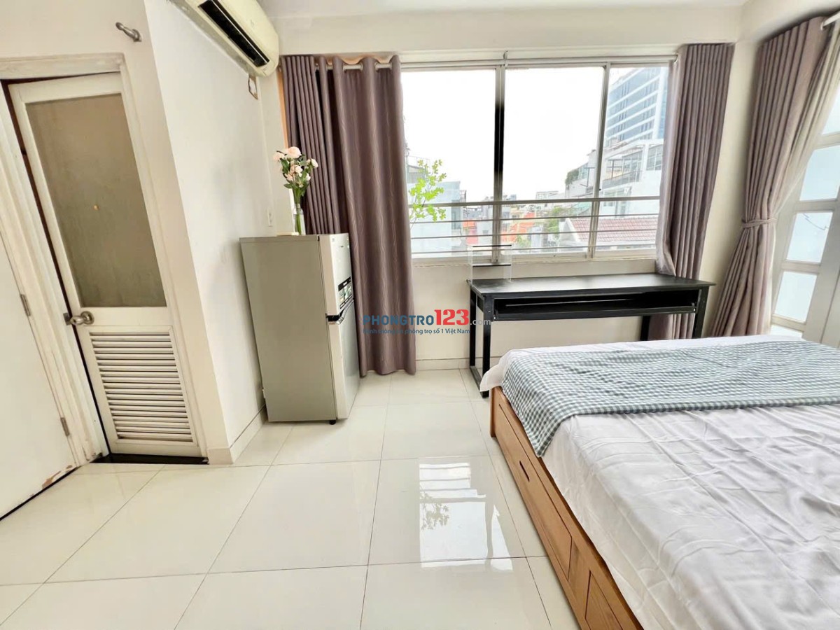 Cho thuê phòng có Ban Công, Full nội thất, Bình Thạnh gần UEF, HIU, UTH, FTU2, HUTECH