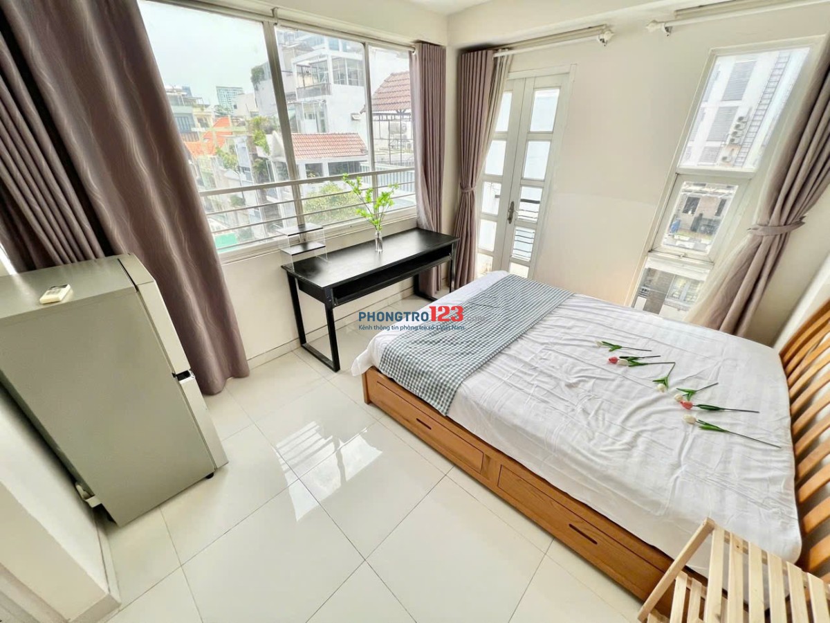 Cho thuê phòng có Ban Công, Full nội thất, Bình Thạnh gần UEF, HIU, UTH, FTU2, HUTECH