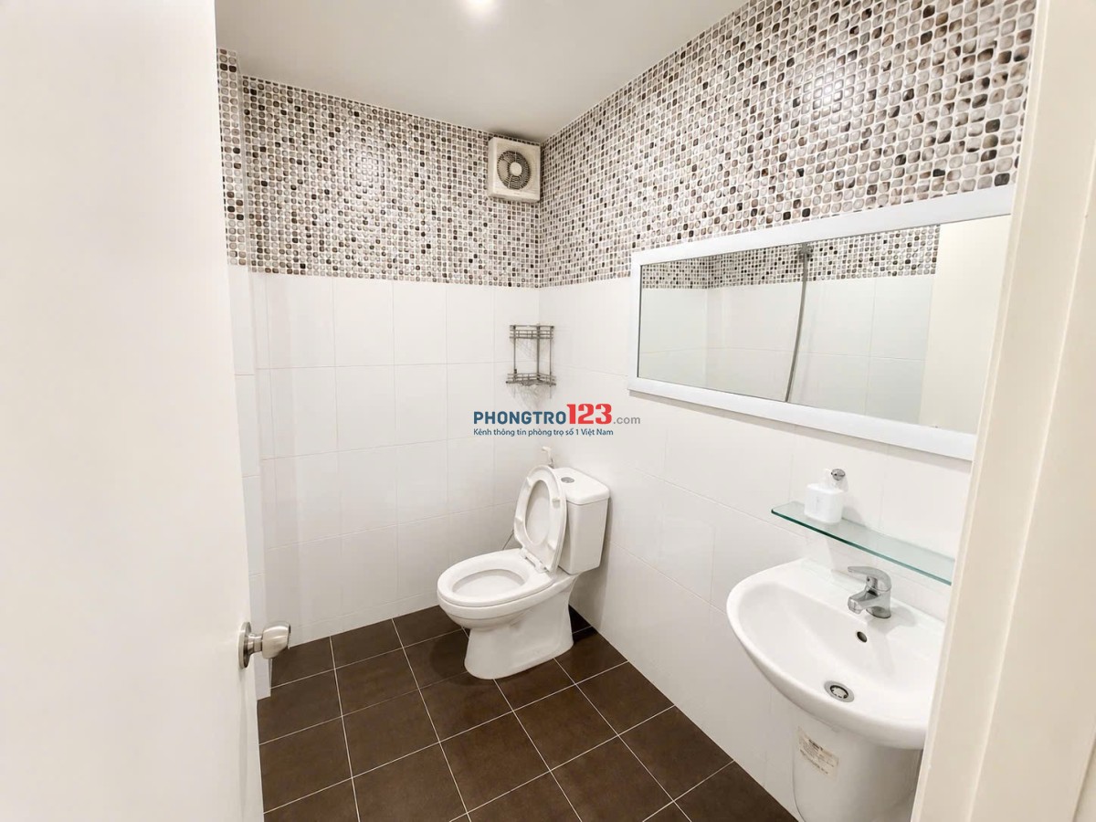 Cho thuê phòng Full nội thất, ban công lớn, Bình Thạnh gần HIU, UEF, UTH, HUTECH