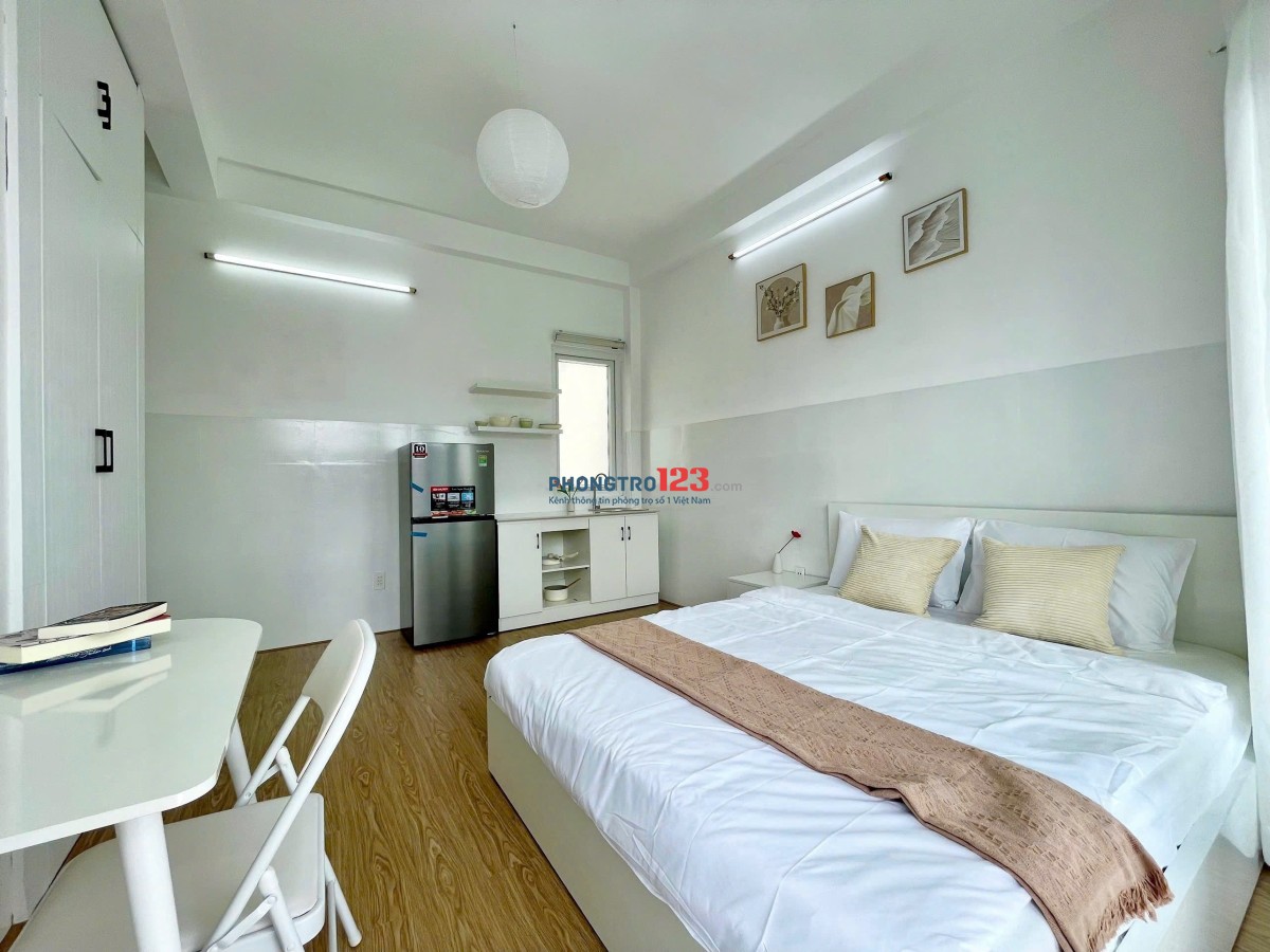 Cho thuê Căn hộ FULL NỘI THẤT - Rộng Thoáng- Mới Toanh- Ngay Quận 2 gần Trung tâm