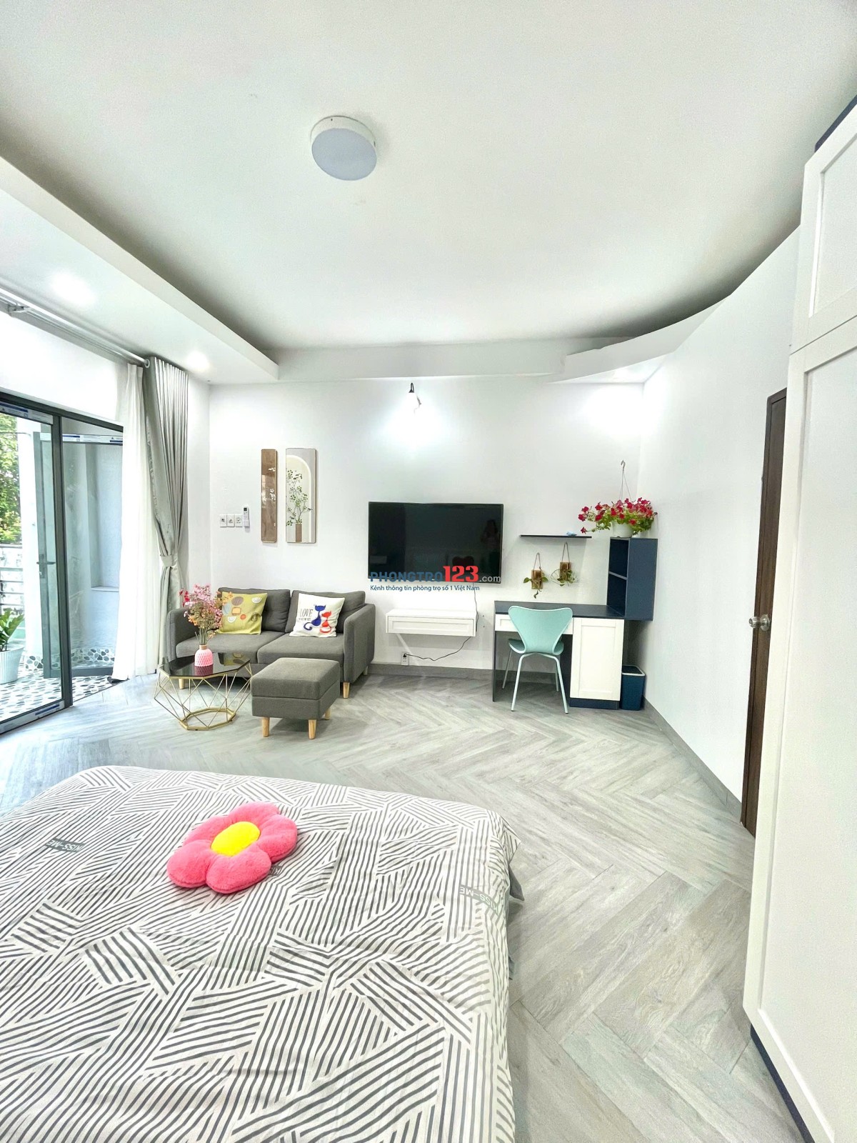 FULL NỘI THẤT SIÊU RỘNG CÓ BAN CÔNG TẠI BẠCH ĐẰNG CHƯA ĐẾN 7tr GẦN ĐH GIAO THÔNG VẬN TẢI, HUTECH….