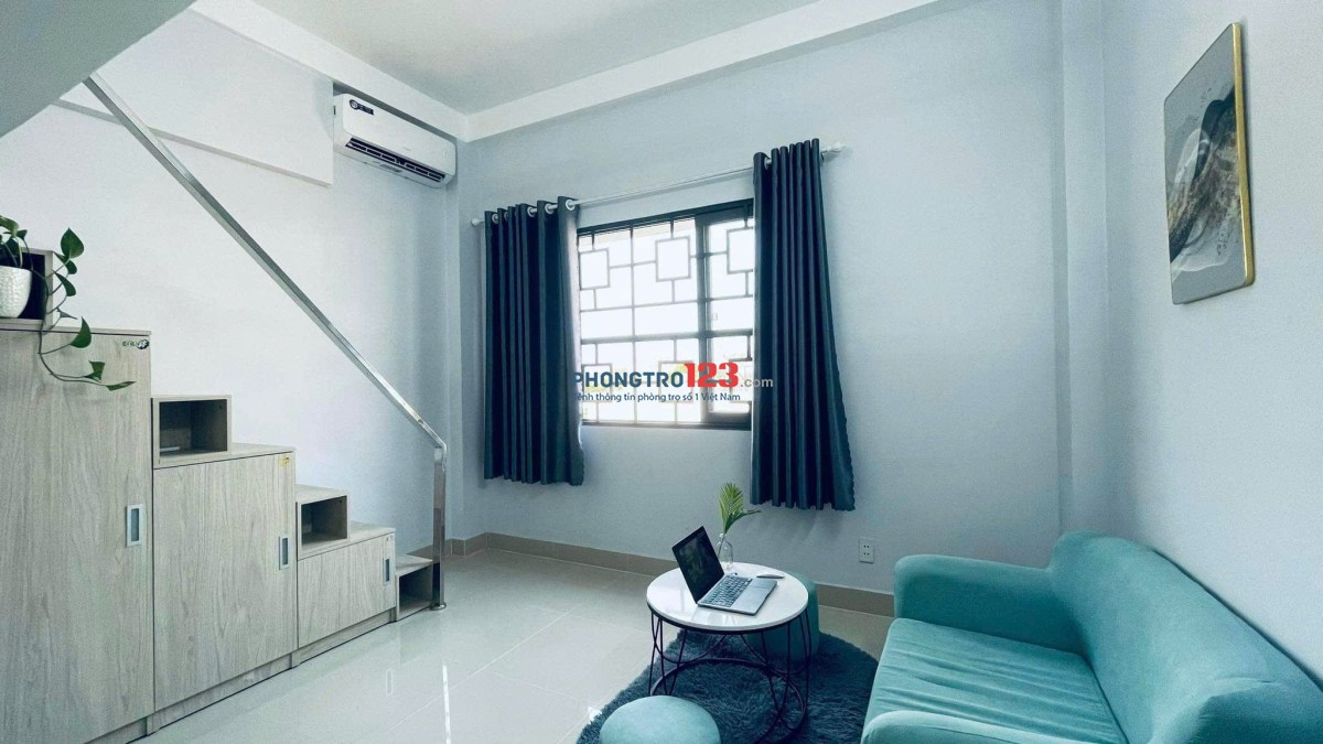 Cho thuê phòng gác lửng mới, cửa sổ lớn, sofa – Đi bộ qua VLU, gần IUH | Đặng Thùy Trâm, Bình Thạnh