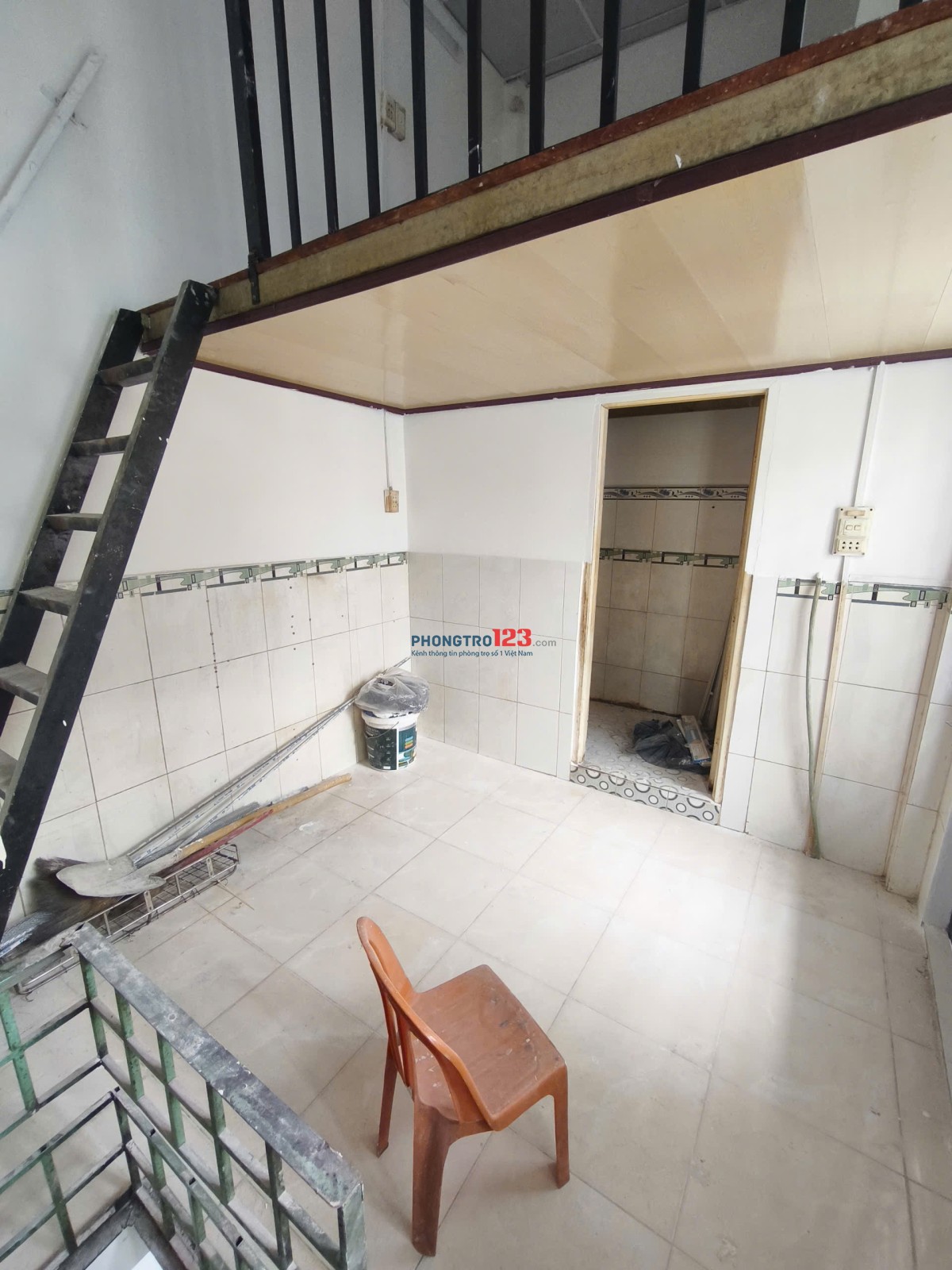  CHO THUÊ NHÀ NGUYÊN CĂN BÀ HOM – PHÚ LÂM – QUẬN 6 1 TRỆT + 1 LẦU + 1 LỬNG – 2 WC – NHÀ VỪA CẢI