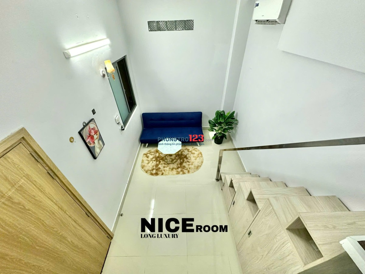 Cho thuê phòng gác lửng mới, cửa sổ lớn, sofa – Đi bộ qua VLU, gần IUH | Đặng Thùy Trâm, Bình Thạnh