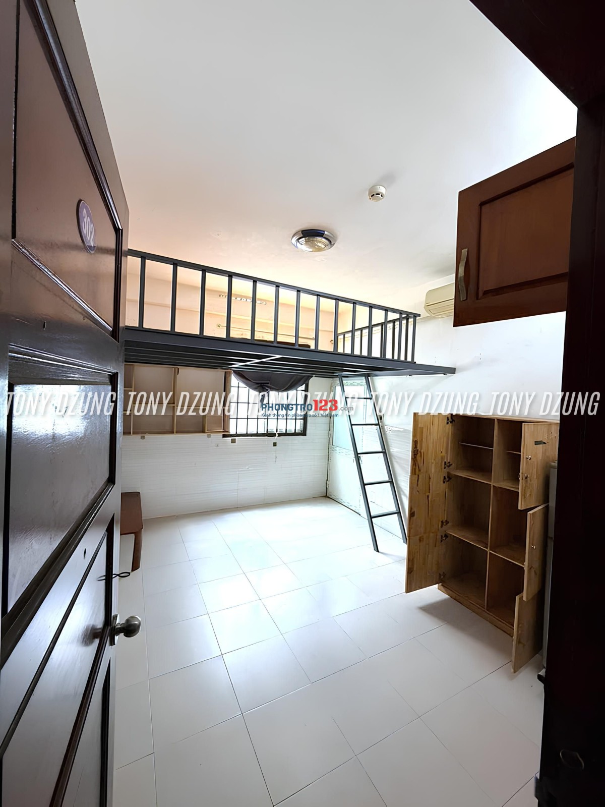 PHÒNG GÁC, CÓ CỬA SỔ FULL NỘI THẤT - TÁCH BẾP - GẦN ĐH VĂN LANG - NGAY DƯƠNG QUẢNG HÀM
