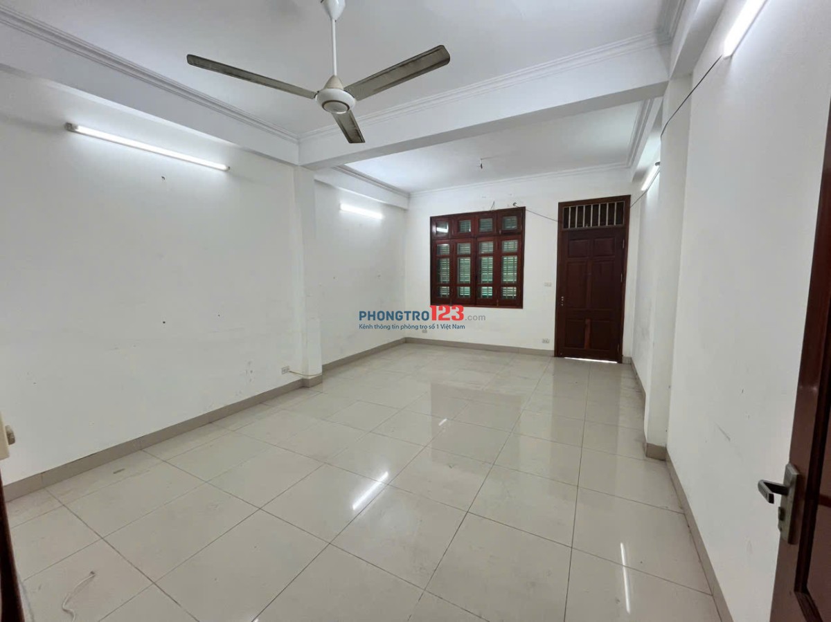 Cho thuê nhà riêng, chính chủ, diện tích sàn 75m2*3.5 tầng