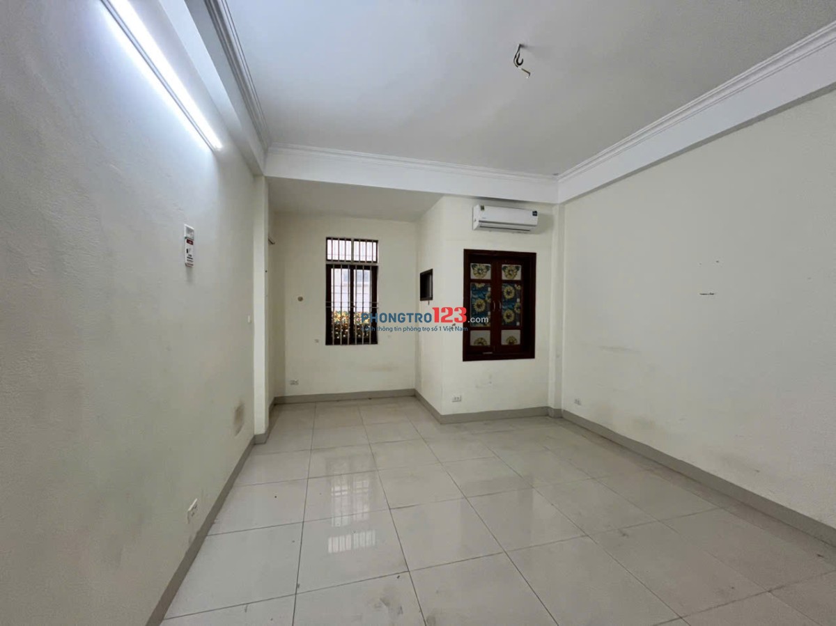 Cho thuê nhà riêng, chính chủ, diện tích sàn 75m2*3.5 tầng