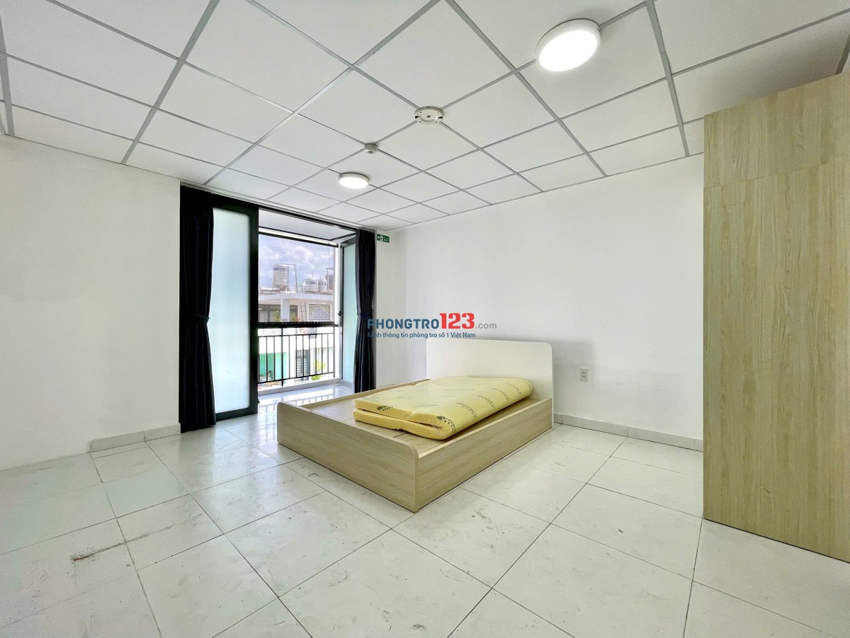 PHÒNG FULL NỘI THẤT CÓ BAN CÔNG SIÊU RỘNG GẦN ĐH VĂN LANG, CÔNG NGHIỆP, LUẬT, QUỐC GIA,…