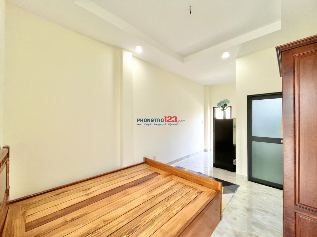 PHÒNG BAN CÔNG 25m2 FULL TIỆN NGHI GẦN NGÃ TƯ 7 HIỀN