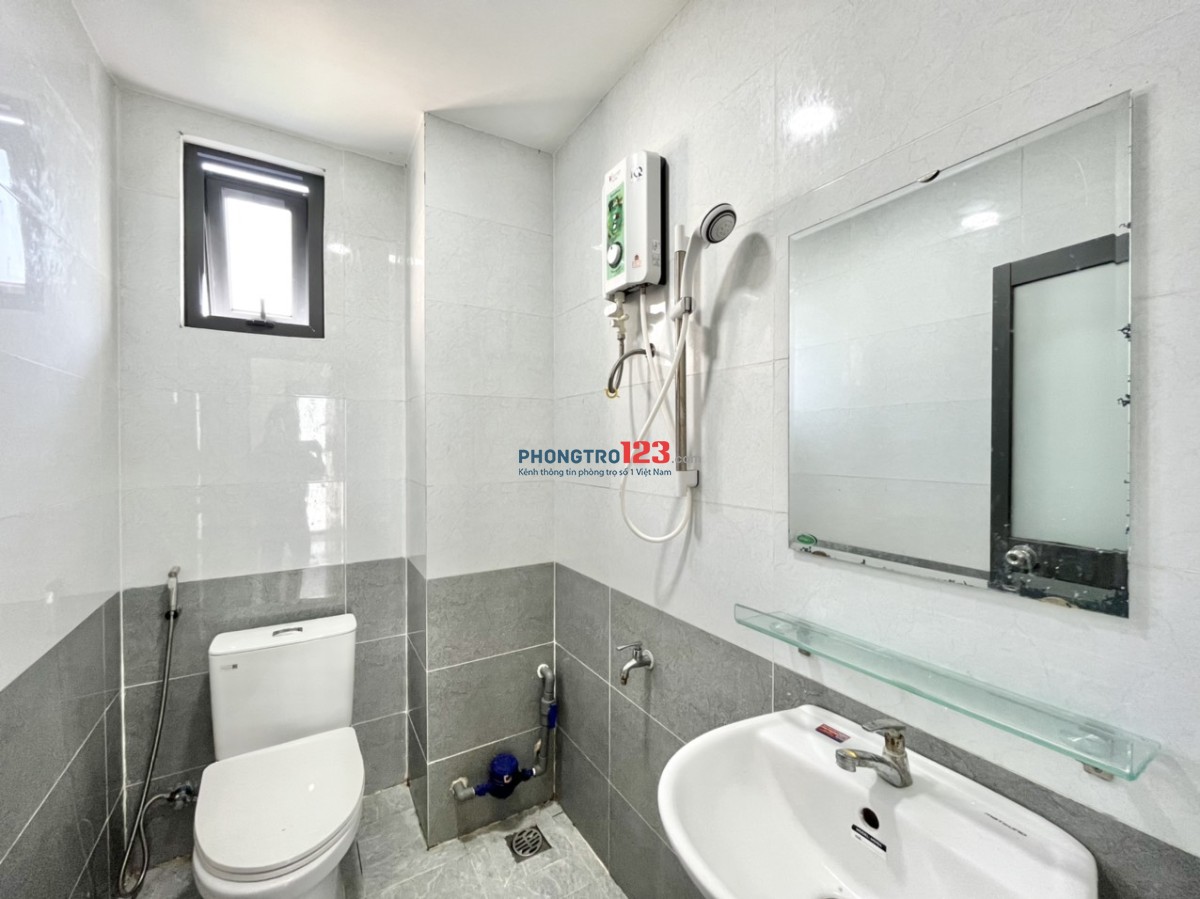 PHÒNG BAN CÔNG 25m2 FULL TIỆN NGHI GẦN NGÃ TƯ 7 HIỀN