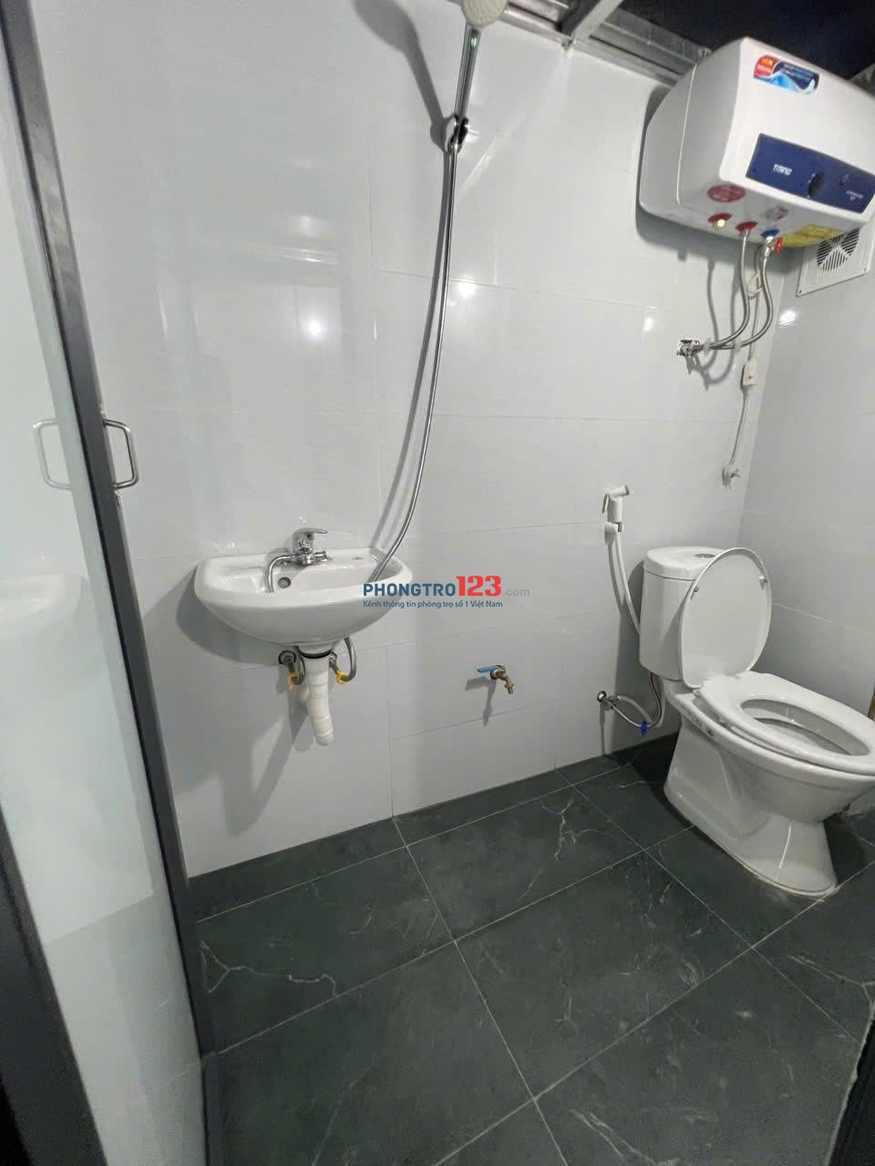  CHO THUÊ PHÒNG TRỌ MỚI – FULL ĐỒ – CÓ GÁC XÉP – THANG MÁY (VÂN TRÌ) TRỐNG PHÒNG 201, 402