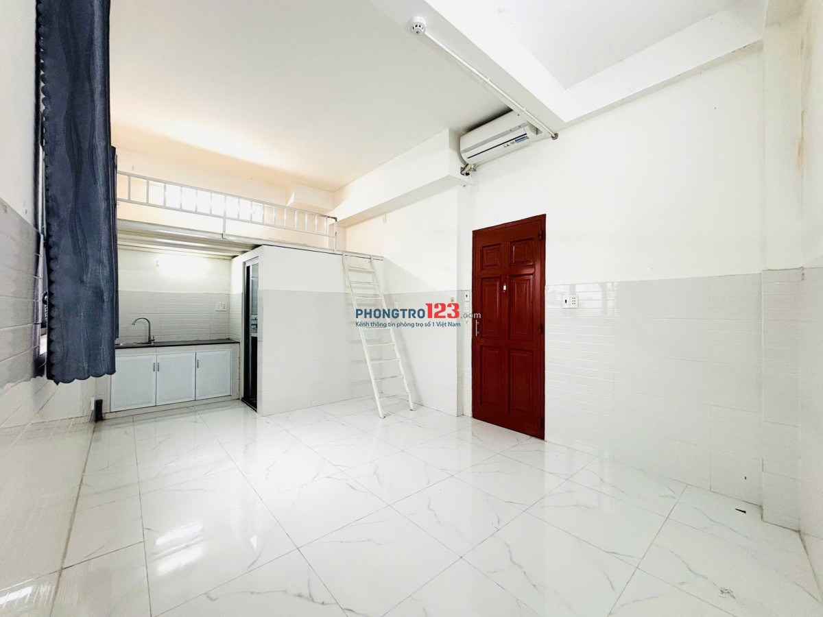 CHO THUÊ PHÒNG SẴN MÁY LẠNH - RỘNG 40M2 - CỬA SỔ TRỜI NGAY THỐNG NHẤT - LÊ ĐỨC THỌ -ĐH VĂN LANG