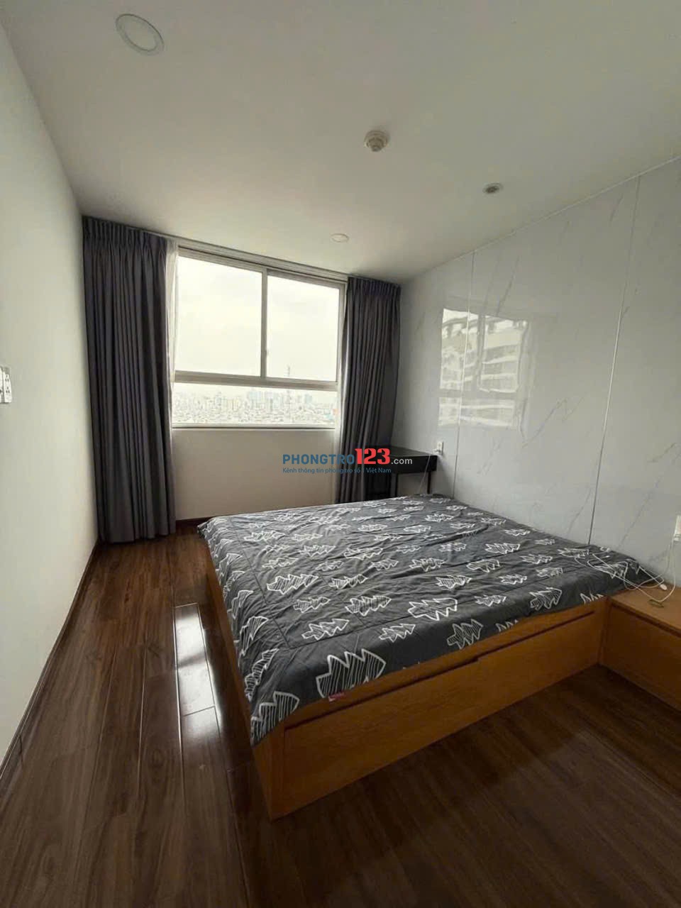Cho thuê chung cư Lữ Gia, Phú Thọ - 100m2, 3PN, Full NT giá thuê 14tr5/tháng