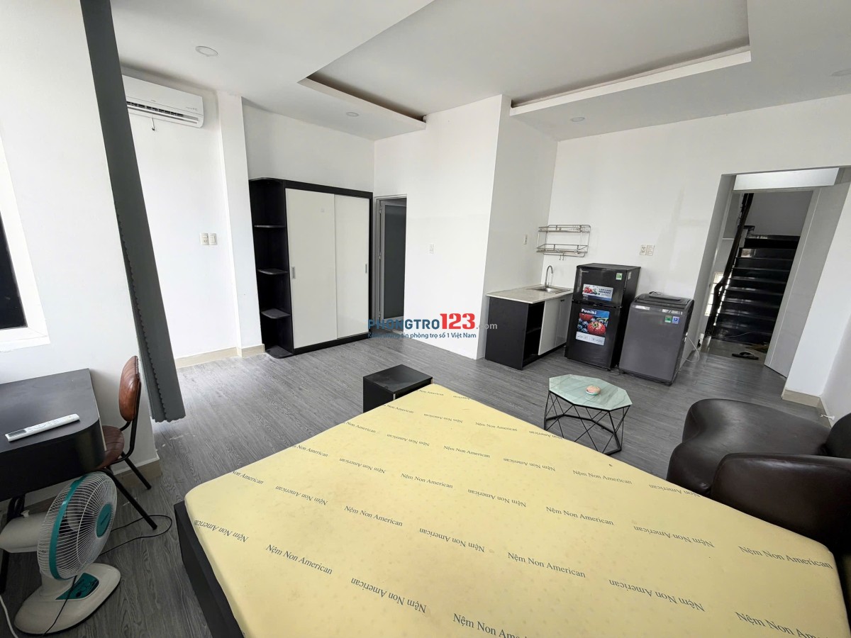  STUDIO SIÊU RỘNG BAN CÔNG THOÁNG – NGUYỄN THƯỢNG HIỀN 